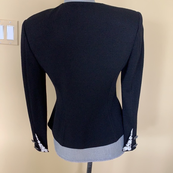 ST JOHN JACKET - Picture 7 of 15